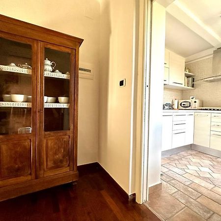 Casa Danila Lejlighed Quercianella Eksteriør billede